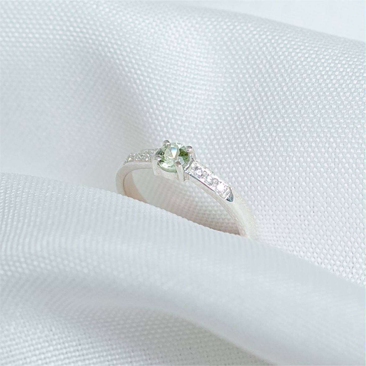 Anel Em Prata 950 Turmalina Verde 6 Zircônias