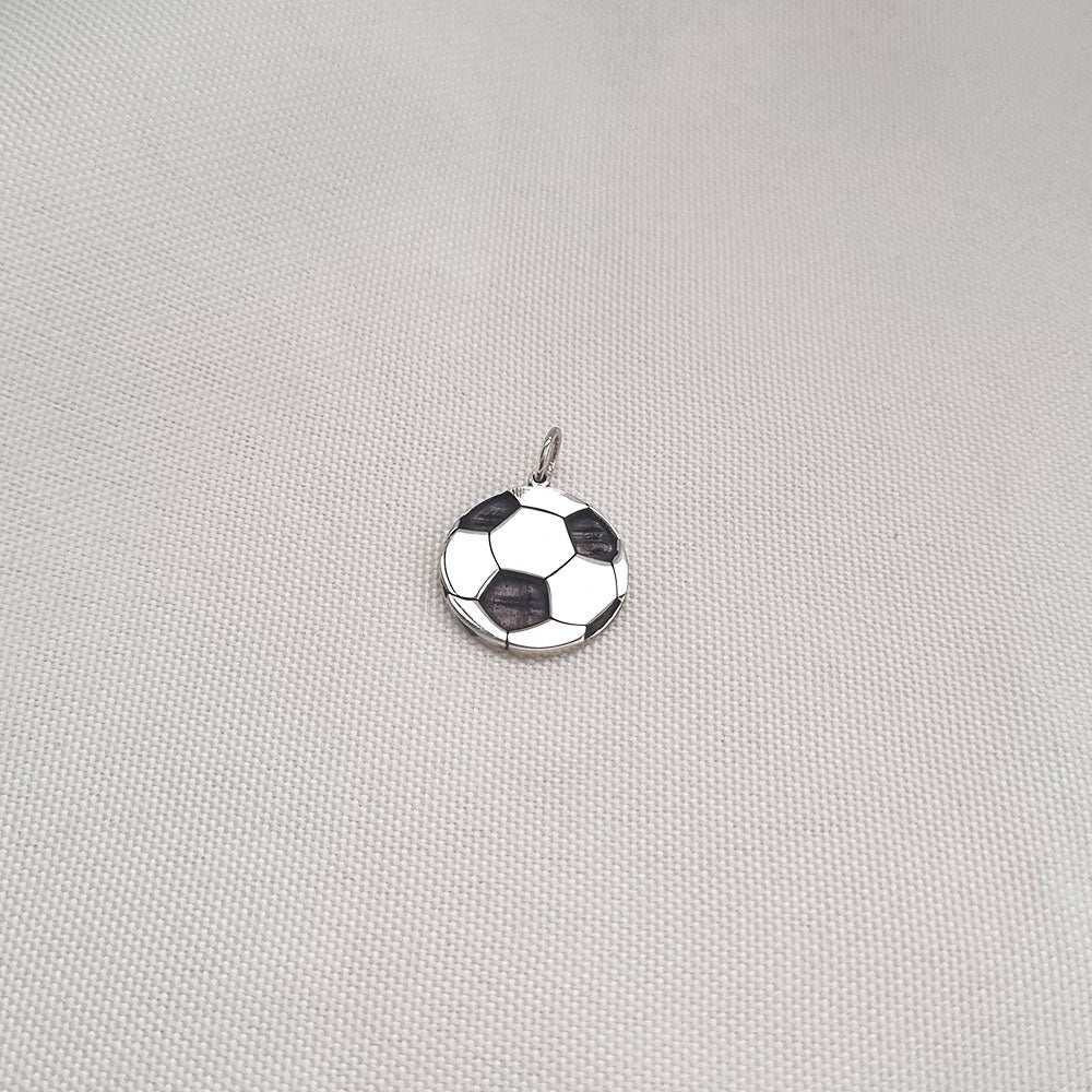 Pingente Bola de Futebol 16mm em Prata