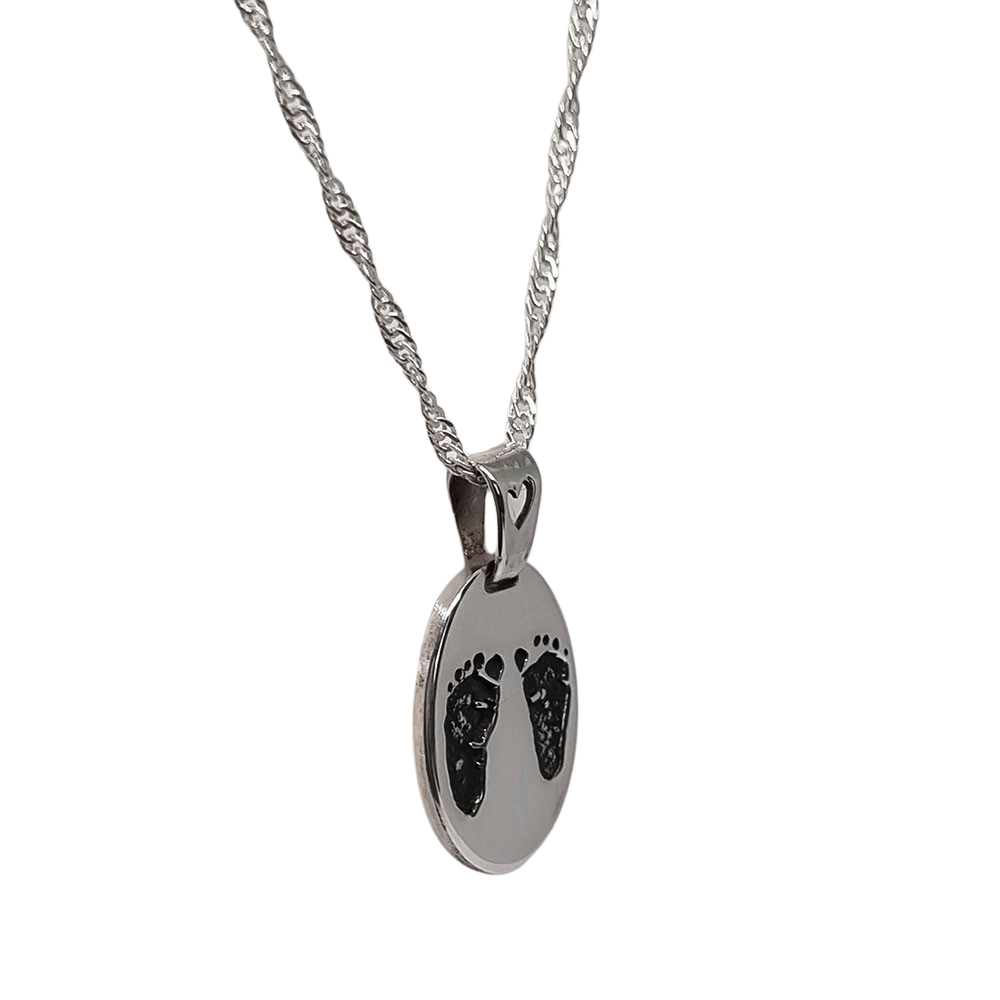 Colar Pingente Oval Personalizado Dados Nascimento em Prata